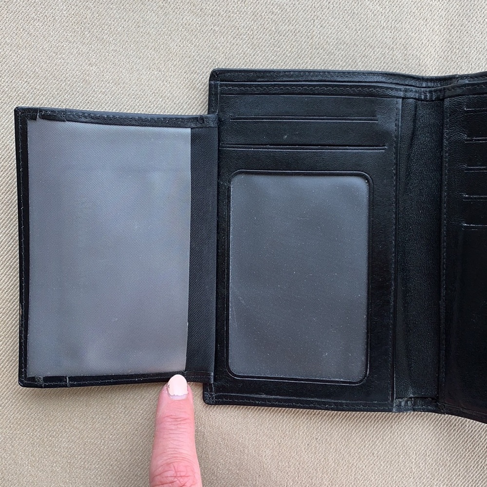 Matras Compact Leather Wallet - Picture 4 of 11